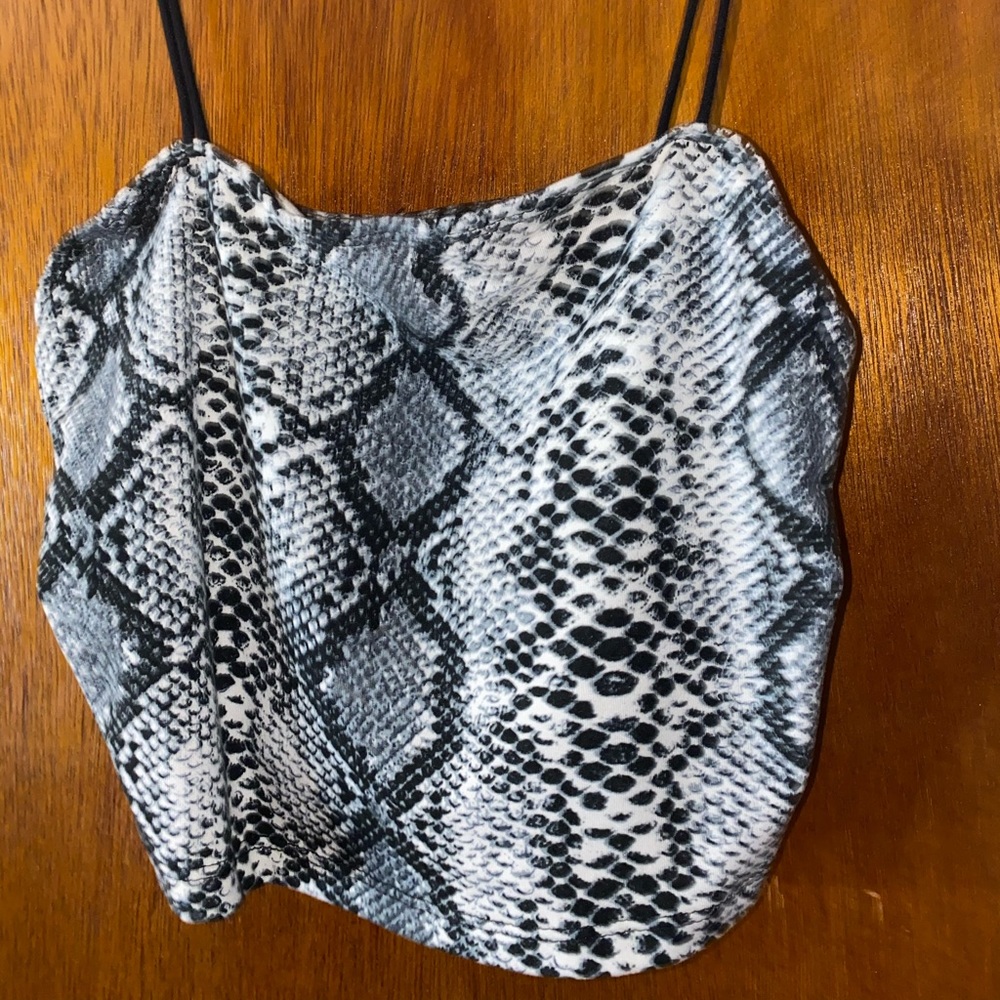shein snake skin cropped tank top
